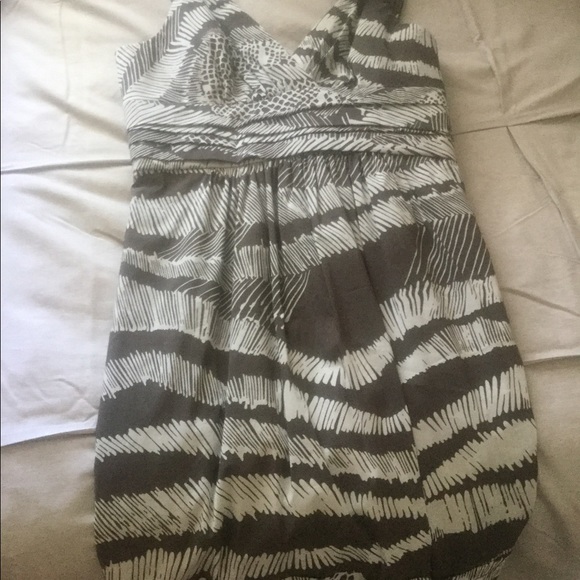 Dress - Picture 3 of 3